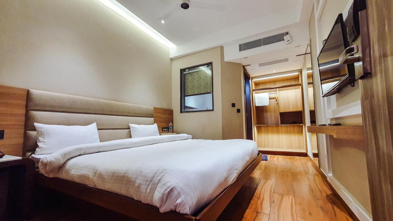 Aura Rooms Déhrádún Exteriér fotografie