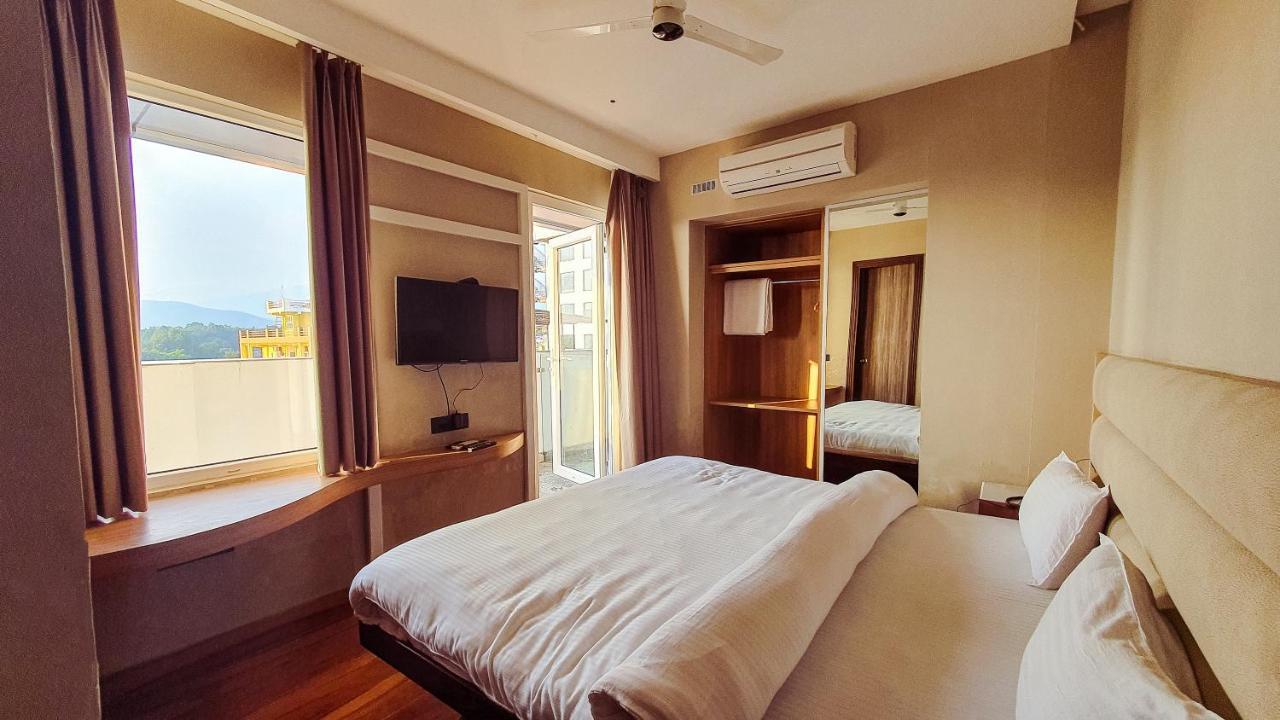 Aura Rooms Déhrádún Exteriér fotografie