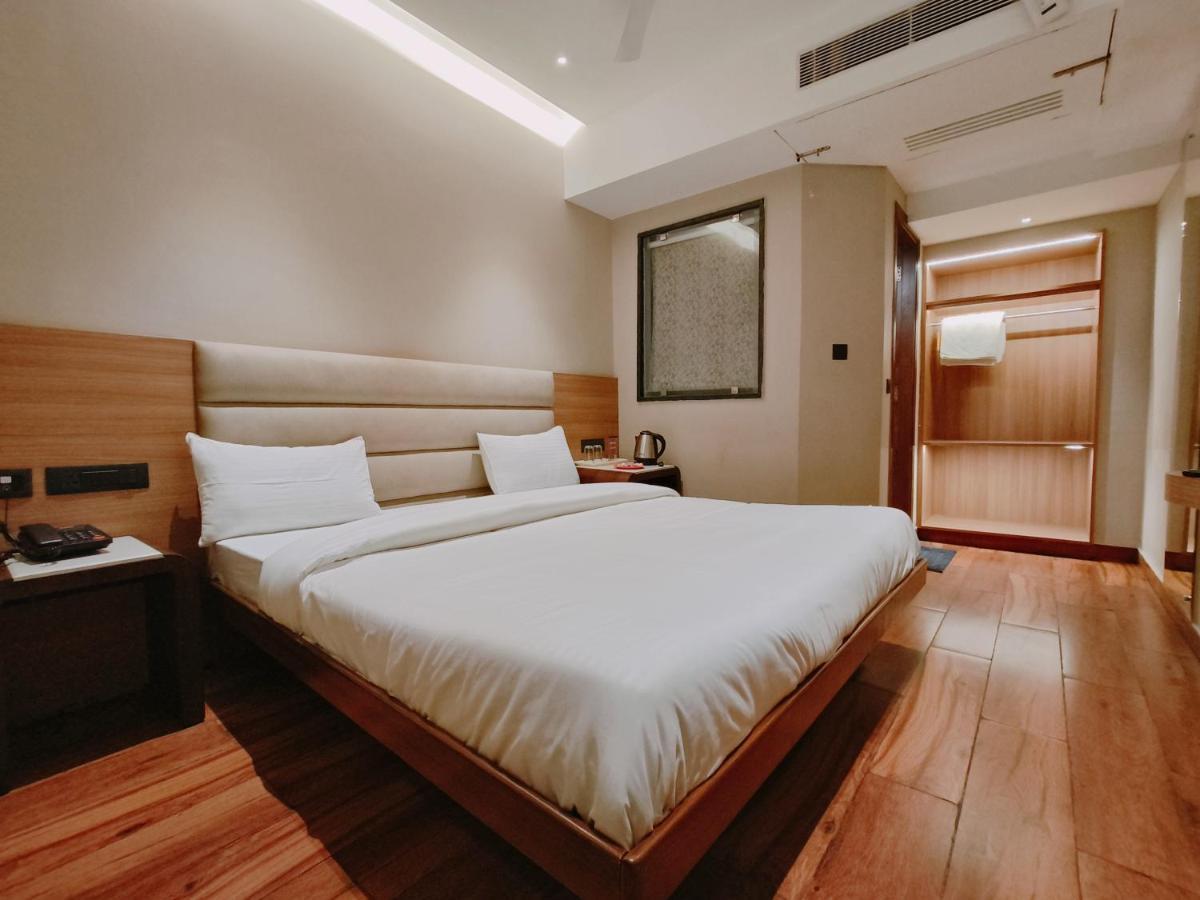 Aura Rooms Déhrádún Exteriér fotografie